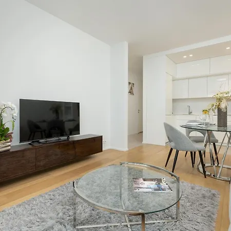 Elegant Apartments With Balcony & Parking Warsaw By Noclegi Renters Exterior foto
