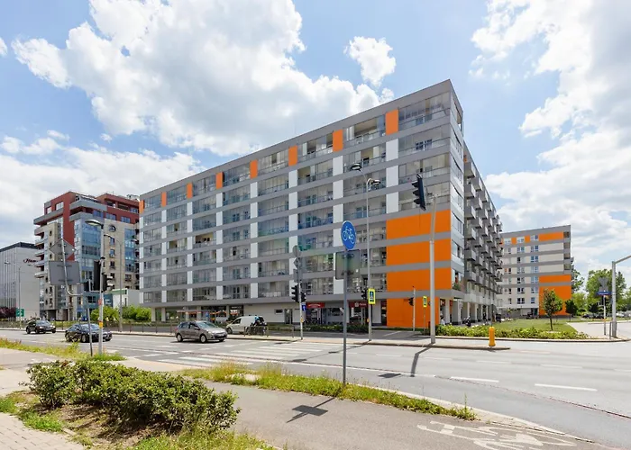 Elegant Apartments With Balcony & Parking Warsaw By Noclegi Renters