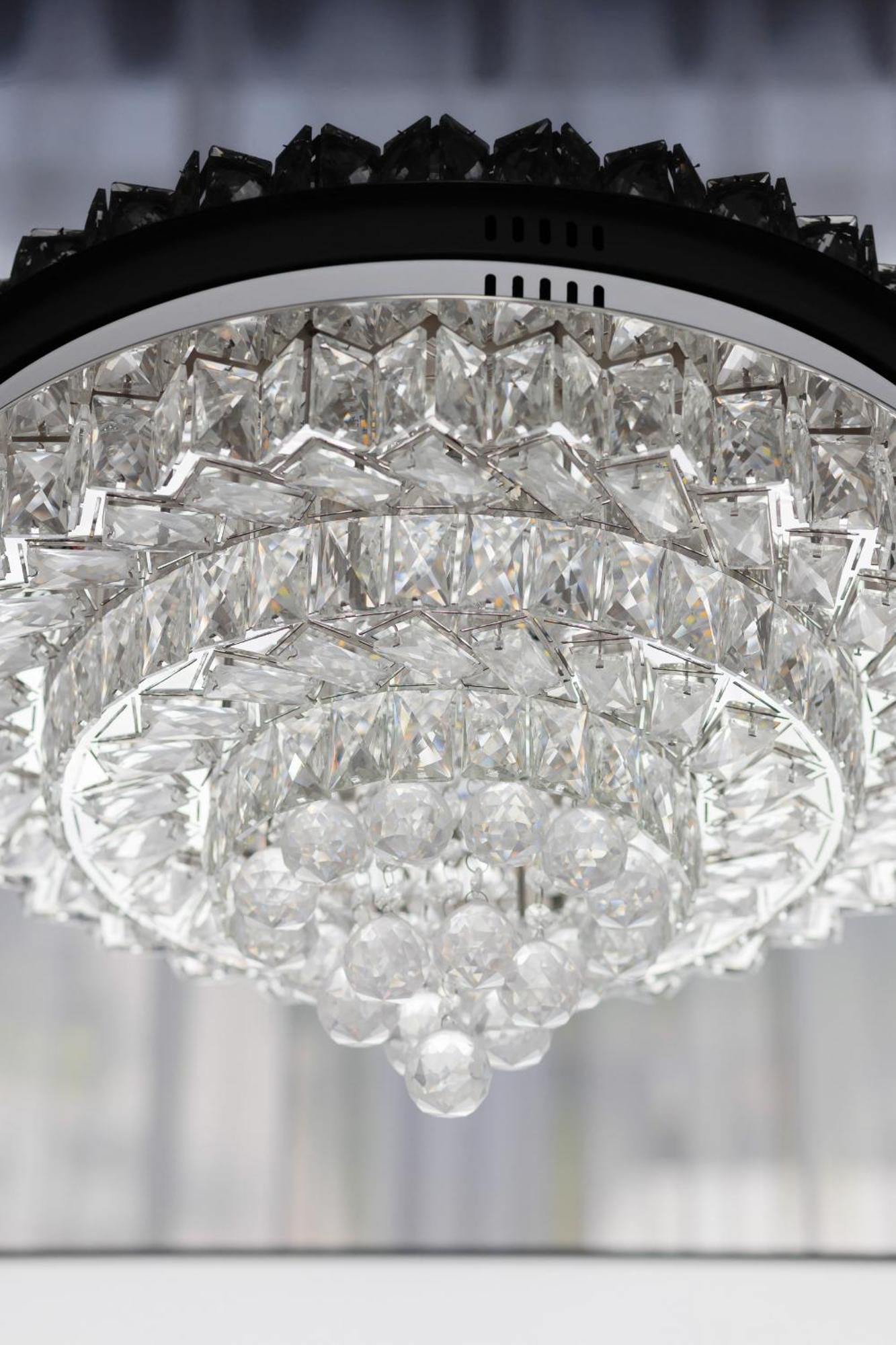 Апартаменти Elegant With Balcony & Parking By Renters *