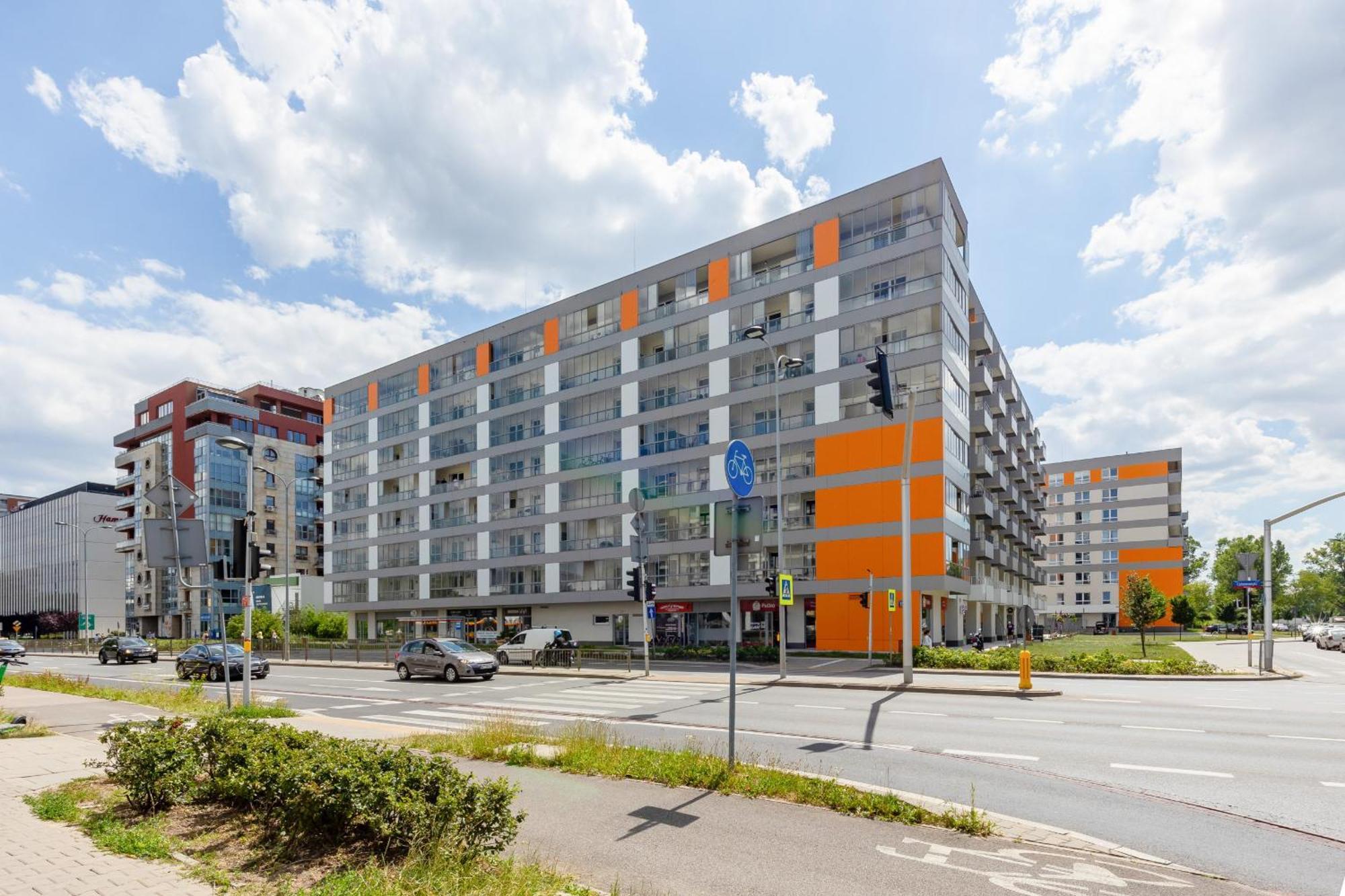 Elegant With Balcony & Parking By Renters * Варшава